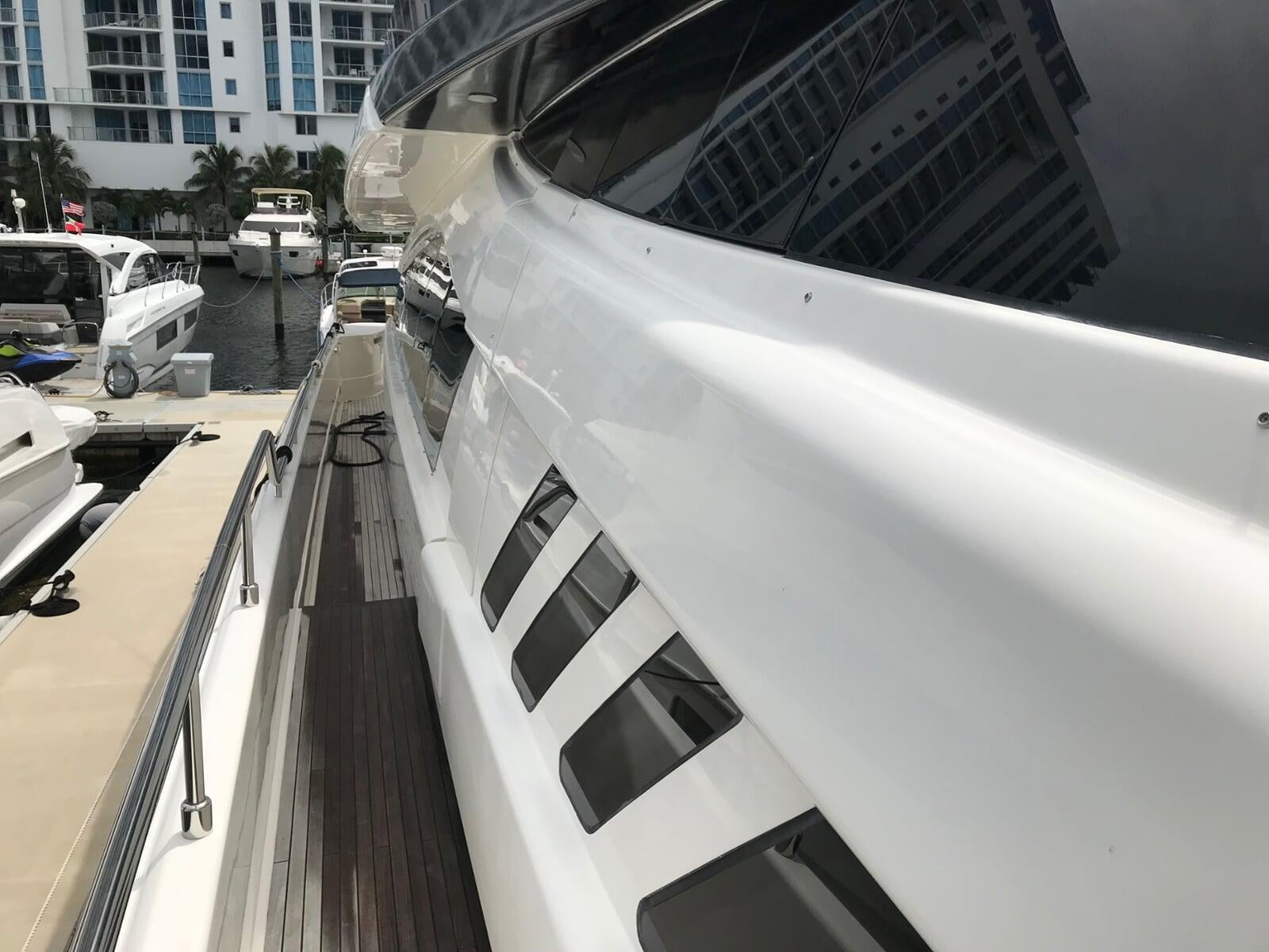 Miami Yacht Detail - Boat Wash down